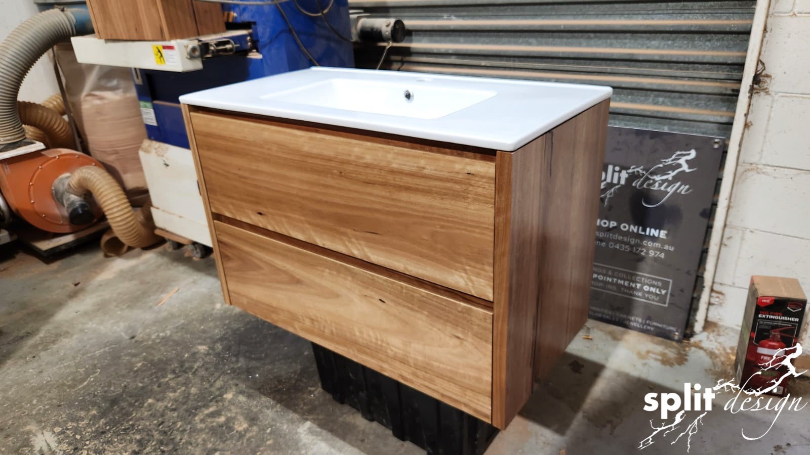 The matching piece – Split Design - Vanities, Cabinets & Tiling